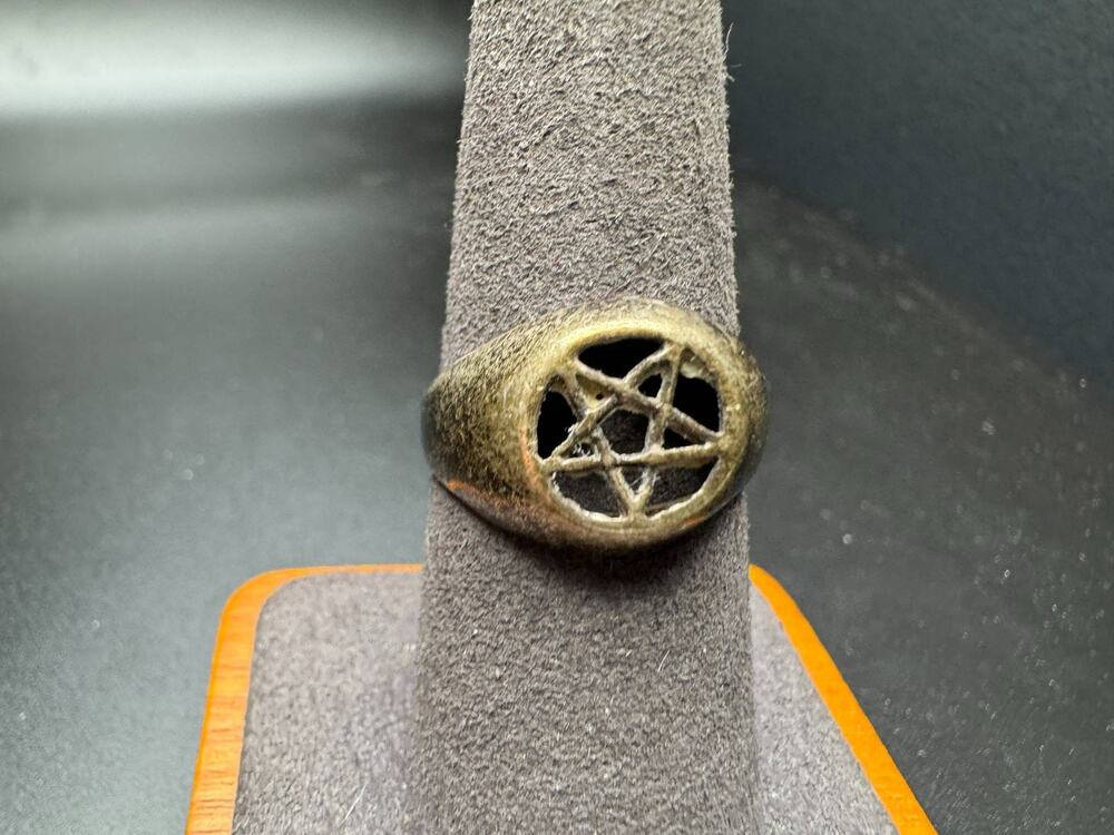 Vintage 925 Sterling Silver Pentagram Signet Ring Size 11 Occult Gothic Band